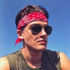 Bandana Photos Et Videos Instagram Trendymensoutfits Festival Outfits Men Music Festival Outfit Men Bandana Hairstyles
