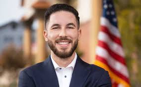 Abdullah Hammoud Menjadi Wali Kota Muslim Pertama di Amerika