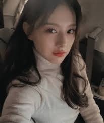 happy new yr ✨💛 @geewonii #kimjiwon #geewonii #jiwon —— its been a while.  been busy with life xd i miss being busy with this acc lol haha. looking  forward to her new drama!