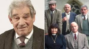 Dawn French pays heartbreaking tribute to Vicar of Dibley co-star Trevor  Peacock