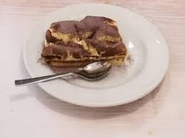 Il pan di spagna per i bambini si può bagnare con il succo di frutta (soprattutto arance, ananas, albicocche e pesche) o con latte e miele. Ricetta Pan Di Spagna Con Bagna Al Limone E Crema Pasticcer Dolcidee