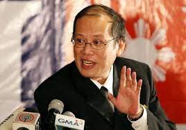 貝尼格諾·西梅昂·「諾伊諾伊」·許寰哥·艾奎諾三世；（benigno simeon noynoy cojuangco aquino iii，1960年2月8日－），菲律賓華人譯為亞謹諾，漢名許漸華，前菲律賓總統，出身於政治世家艾奎諾家族，是馬可仕時期的著名反對派領袖貝尼格諾·艾奎諾二世和其妻——後來成為總統的柯拉蓉·艾奎諾. Ovatkw8qxiam0m