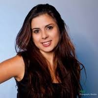 Monica Reis's Instagram, Twitter & Facebook