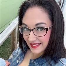 Roxanne Palacios's Instagram, Twitter & Facebook