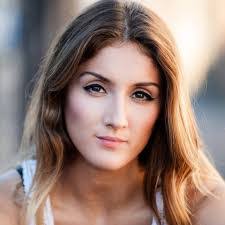 Nicole Gill's Instagram, Twitter & Facebook