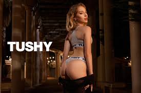 Bella Spark is a Secret Agent Who Takes It in the Rear - Fleshbot