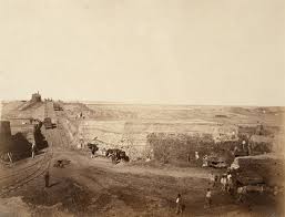 In 2015, egypt completed a major expansion of the suez canal that saw the deepening of the parts of the canal and the construction of a second. La Construction Du Canal De Suez Histoire Et Analyse D Images Et Oeuvres