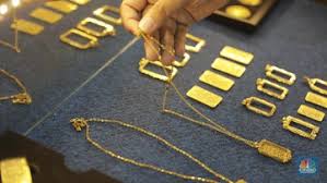 Berikut update harga emas antam per 30 november 2020. 5 Sentimen Yang Bikin Harga Emas Goyang Nomor 3 Masih Hangat
