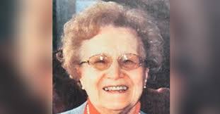 Anne Straub's Instagram, Twitter & Facebook