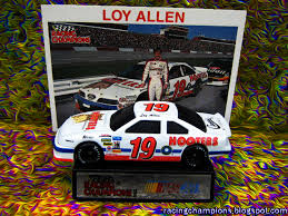 What marcis opted to use instead were shoulder straps that helped keep his head in place during accidents. Nascar Racing Champions Blog June 2015