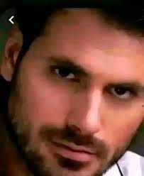 I need a rose 🌹 from a heart that truly loves me from any part of the  world 🩷🩷