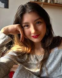 Johanna Cruz's Instagram, Twitter & Facebook