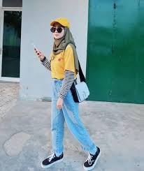 Banyak undangan bukber tapi bingung mau pake baju apa? Style Foto Kekinian Hijab Gaya Selfie Kekinian