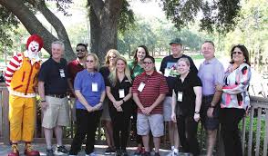 AR & Lovenotes 2017.indd