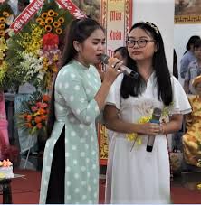 Maybe you would like to learn more about one of these? Clip PhÆ°Æ¡ng Má»¹ Chi Song Ca Ngáº«u Há»©ng Vá»›i Thiá»‡n Nhan Gay Sá»'t