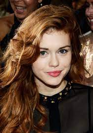 Teen vogue covers the latest in celebrity news, politics, fashion. Holland Roden Charity Work Causes Look To The Stars