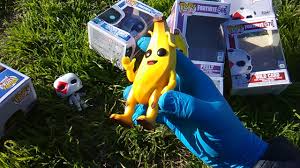 Shop the full funko pop! Fortnite Fridays Funko Pops Series 4 Peely Fishstick Giddy Up Wild Card And Frozen Raven Youtube