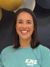 Nicole Carnes's Instagram, Twitter & Facebook