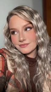 Amanda Delis's Instagram, Twitter & Facebook