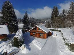 Nella storia dell'architettura alpina, baite e chalet sono gli edifici più tipici e tradizionali che subito saltano alla mente quando si pensa a determinati paesaggi. Vente De Chalet Dans Les Vosges En Plein Coeur Du Massif
