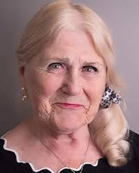 Ginger Connolly's Instagram, Twitter & Facebook