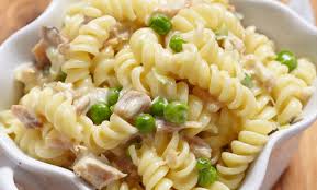 La ricetta della pasta fredda al pesto e pomodorini è veloce, semplice e saporita perfetta per le calde giornate estive. Pasta Fredda Con Il Tonno 13 Ricette Insuperabili