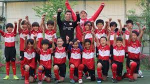Die prüfungsleistungen der future intelligence werden von der steinbeis academy abgenommen. Vfb Stuttgart Fussballschule In Japan