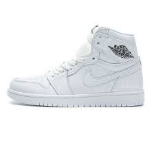 Sneakerheads, basketball players, and streetwear fans can all agree on one thing: Nike Air Jordan 1 High All White 555088 111