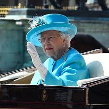 La reine elizabeth a eu la surprise d'apprendre le 25 août son avis de décès par le biais des médias et des réseaux sociaux. Shocking Ceci N Est Pas La Vraie Main De La Reine D Angleterre Elle