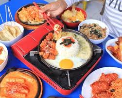 Di surabaya cukup banyak restoran korea yang bisa dijumpai. K Popers Harus Tahu Ini 8 Restoran Korea Di Surabaya Yang Sediakan Beragam Menu Lezat