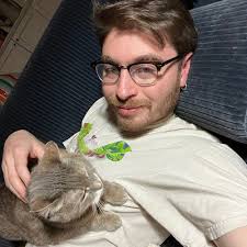 I reviewed @LucasESchaefer's "The Slip" (@SimonBooks) for @villagevoice.  Great book. Very funny.