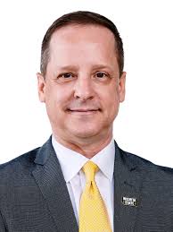 Paul Mills's Instagram, Twitter & Facebook