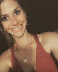 Janet Reichenbach's Instagram, Twitter & Facebook