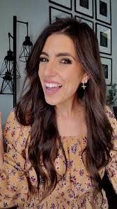 Jackie Gilson's Instagram, Twitter & Facebook