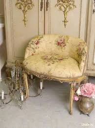 Pin By Ozlem Dereli On Dekorasyon Shabby Chic Furniture Shabby Chic Living Room Shabby Chic Living