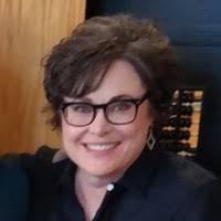 Laurie Diaz's Instagram, Twitter & Facebook