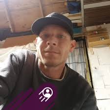 Can someone help fix a craftsman lawnmower 42" deck belt in DeSoto Missouri?