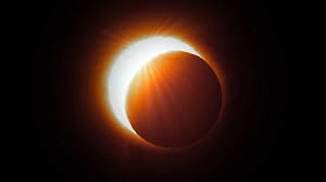 La luna,la tierra y el sol durante un eclipse lunar y uno solar. Paso A Paso Como Construir Un Proyector Casero Y Ver El Eclipse Solar En Forma Segura Infobae