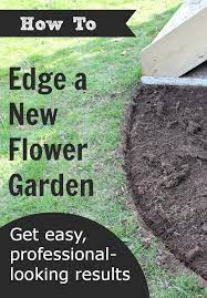 Create Amazingly Beautiful Flower Beds In Your Yard This Spring With One Easy Tip Here S How To Edge A How To Edge A Flower Bed Outdoor Gardens Garden Edging