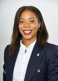 Nous célébrons aujourd'hui l'anniversaire de notre collègue Doryce, une  figure incontournable de notre équipe. 🎉 Doryce incarne la gentillesse et  la générosité au quotidien, apportant une touche de lumière à chacune de