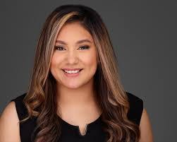 Raquel Lopez's Instagram, Twitter & Facebook