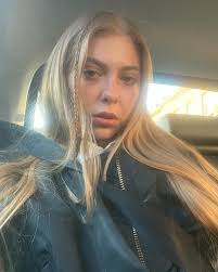 🧚'Land of Nod'🧚‍♂️ OUT NOW! Debut mini album from yours truly...It feels  like so much time has passed since I made this album, my whole life has  turned upside down and back