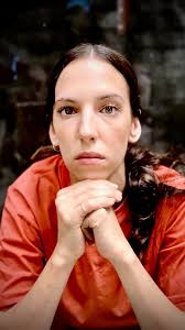 🎬 Reviví la previa de la Avant Premiere de Bajo Naranja junto a  @veraspinetta, quien interpretó a Frida.✨, ¿Todavía NO viste la peli? 🎟️  Te esperamos del 10 al 16 de octubre a las 21hs en Atlas ...