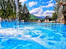 Tarifele sunt valabile pentru aceeasi varianta de meniu aleasa pentru tot grupul, exceptie facand. Sejur Munte Bran Club Vila Bran Pico Mar Travel