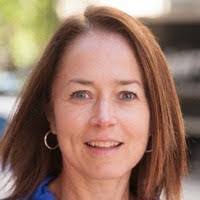 Beth Selig's Instagram, Twitter & Facebook