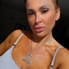 A---W AIRBRUSH TANNING BY ANNA COULSON