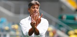 Renato dá os primeiros indícios de como pretende escalar Beto da Silva no Grêmio