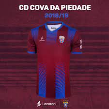 The population in 2011 was 19,904, in an area of 1.42 km². Lacatoni On Twitter Camisola Principal Do Clube Desportivo Cova Da Piedade Futebol Sad Para A Epoca 2018 2019 Lacatoni Yoursport Yourchoice Cdcovapiedade Equipments Camisola Principal Design Partner Football Ledman Ligapro Sports