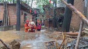 Jun 04, 2021 · 河南省鄭州市宇華実験学校では夜間の自習授業の休み時間に、教師6人が「艶やかな」姿で登場。 これはかつて中国で行われていた官僚登用試験「科挙」の首席合格者「状元」が着た伝統的な衣装。 P2rw Dxfug7bsm