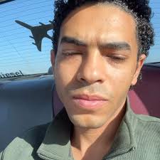 Flow was an ambitious attempt to create a beautiful action film, powered by  all the talented filmmakers that truly gave their blood, sweat and tears to  make this project of mine possible.